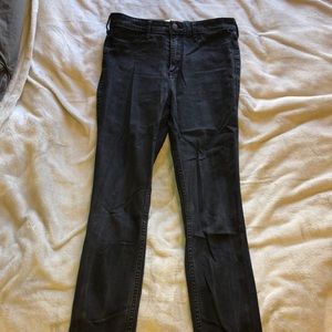 Black Hollister high waisted skinny jeans